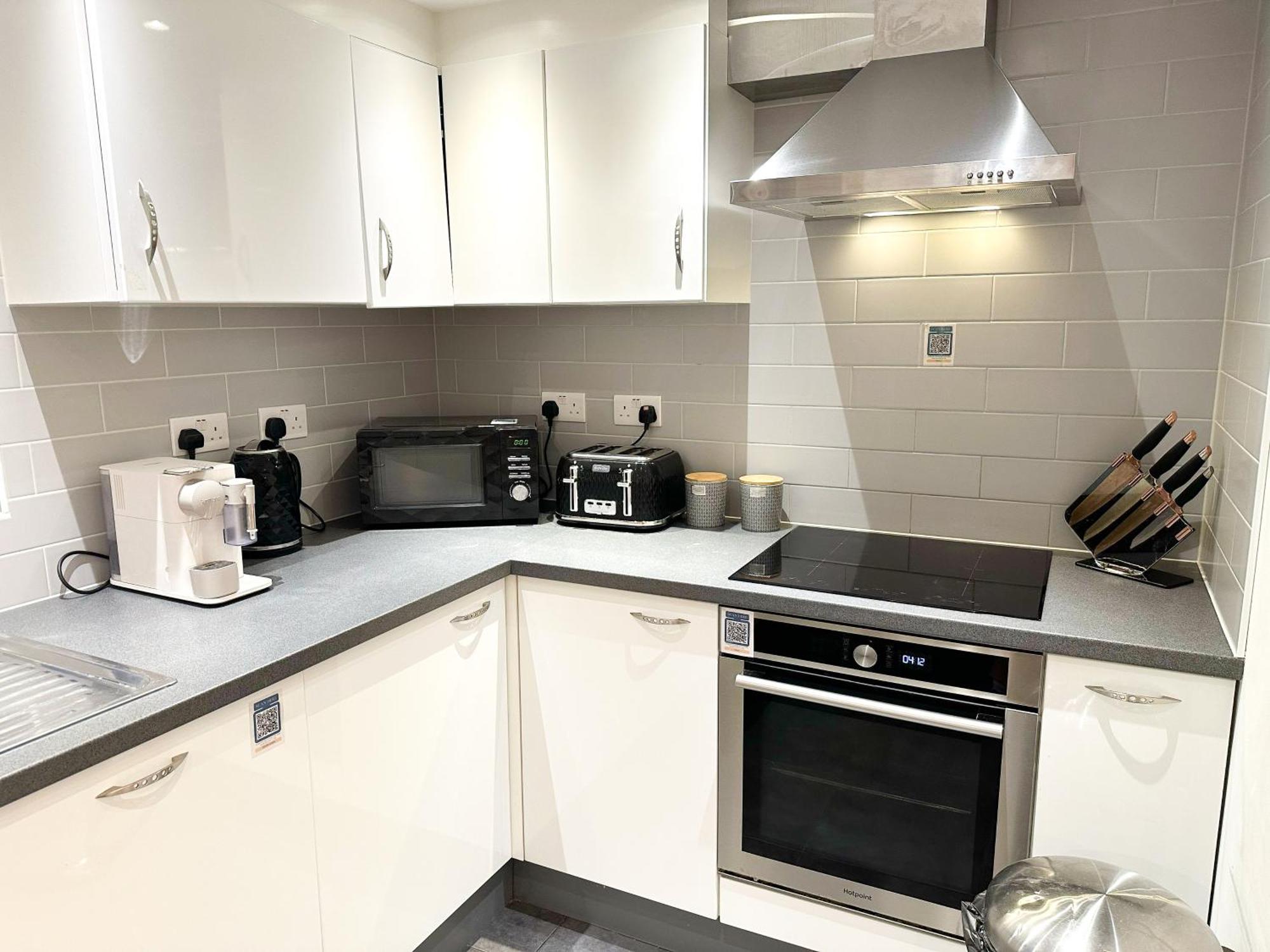 Chic 3 Bedroom Flat With Private Terrace In Holloway Near Finsbury Park ลอนดอน ภายนอก รูปภาพ