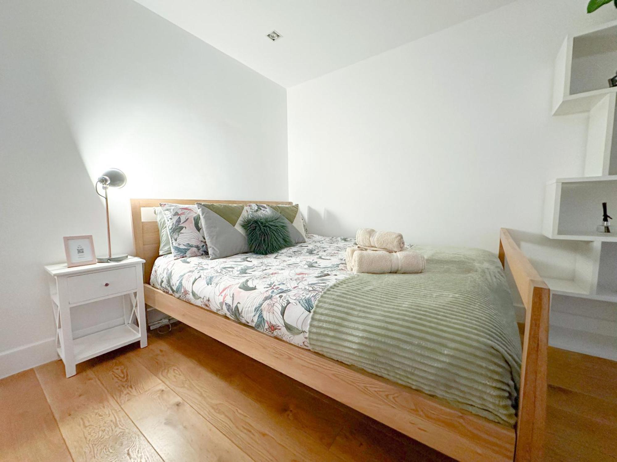 Chic 3 Bedroom Flat With Private Terrace In Holloway Near Finsbury Park ลอนดอน ภายนอก รูปภาพ